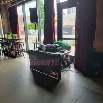 Flight Club Houston - Dj - Cocktail Bars Near Me - Houston, Texas