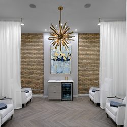 RevIVeDoc: Lenny Cohen, MD - Relax in RevIVeDoc's serenity room - an oasis in the city.