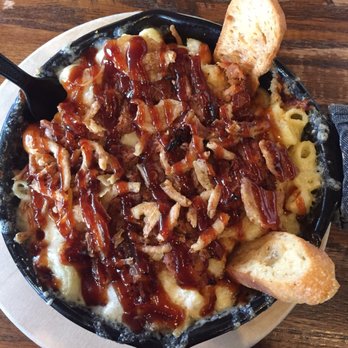 MACS - Memphis pulled pork - New American Near Me - Sun Prairie, Wisconsin