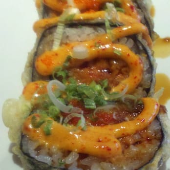 Plum Tree Restaurant - 007 Roll ($10.95) - Spicy tuna & avocado, Deep-fried whole roll. Spicy mayo, sweet eel sauce, masago & scallion on the top - Japanese Near Me - Ithaca, New York