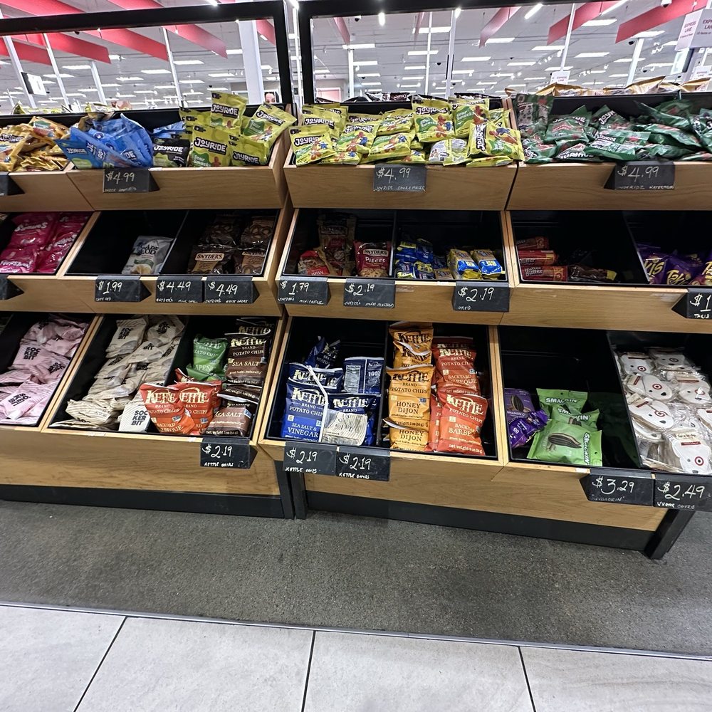 Target - Department Stores Near Me - Emeryville, California