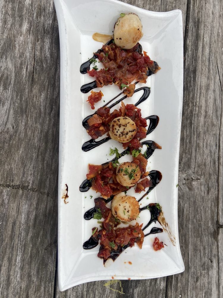 Social spots from The Public House on the Lake