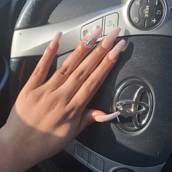 Luna Nails Bar - First set with Catherine. - Nail Salons Near Me - Bellflower, California