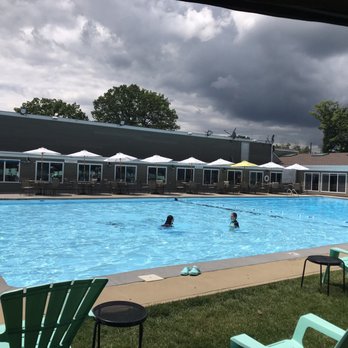 The Last Resort - Giant well-maintained pool. Pristine! - Bars Near Me - Smithfield, Rhode Island