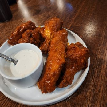 Ricardo's Pizza - These are suspiciously large. I don't  think they are chickens. - Pizza Near Me - Greendale, Wisconsin