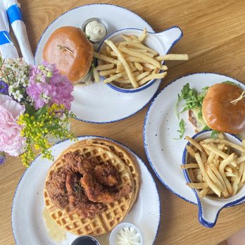 Water Oak Cafe & Bakery - water oak burger & chicken and waffles - Breakfast & Brunch Near Me - Webster, Texas Water Oak Cafe & Bakery - water oak burger & chicken and waffles - Breakfast & Brunch Near Me - Webster, Texas