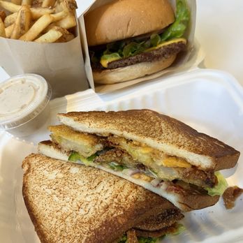La Tour Cafe - Love fried green tomato sando + burger - Cafes Near Me - Honolulu, Hawaii