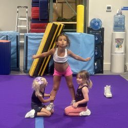Interstellar Recreation - Tiny teams stunt