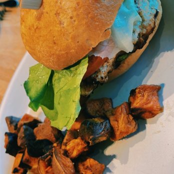 True Food Kitchen - Turkey Burger - Vegetarian Near Me - Naples, Florida True Food Kitchen - Turkey Burger - Vegetarian Near Me - Naples, Florida