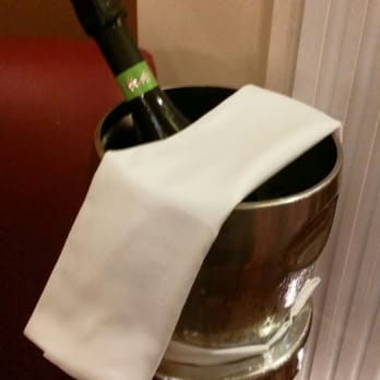 Nectare - Accoglienza elegante - Italian Near Me - Milan, Michigan