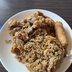 Wok Express - Sesame chicken combo