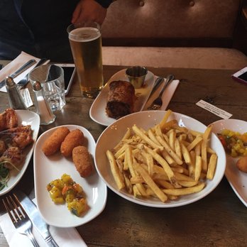 Blue Boar - British Near Me - London, XGL