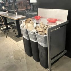 Chipotle Mexican Grill - Garbage overflowing