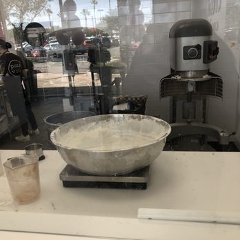 Crumbl - Orange - Bakeries Near Me - Orange, California