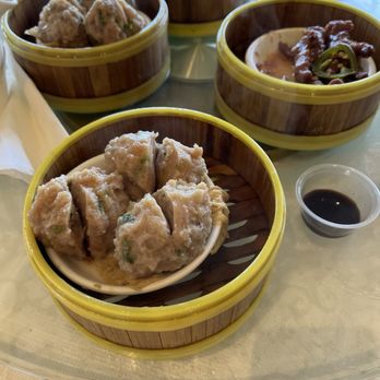 Tin's Teapot Bistro - Meatball, Steamed Chicken Feet in Black Bean Sauce - Dim Sum Near Me - Hayward, California Tin's Teapot Bistro - Meatball, Steamed Chicken Feet in Black Bean Sauce - Dim Sum Near Me - Hayward, California