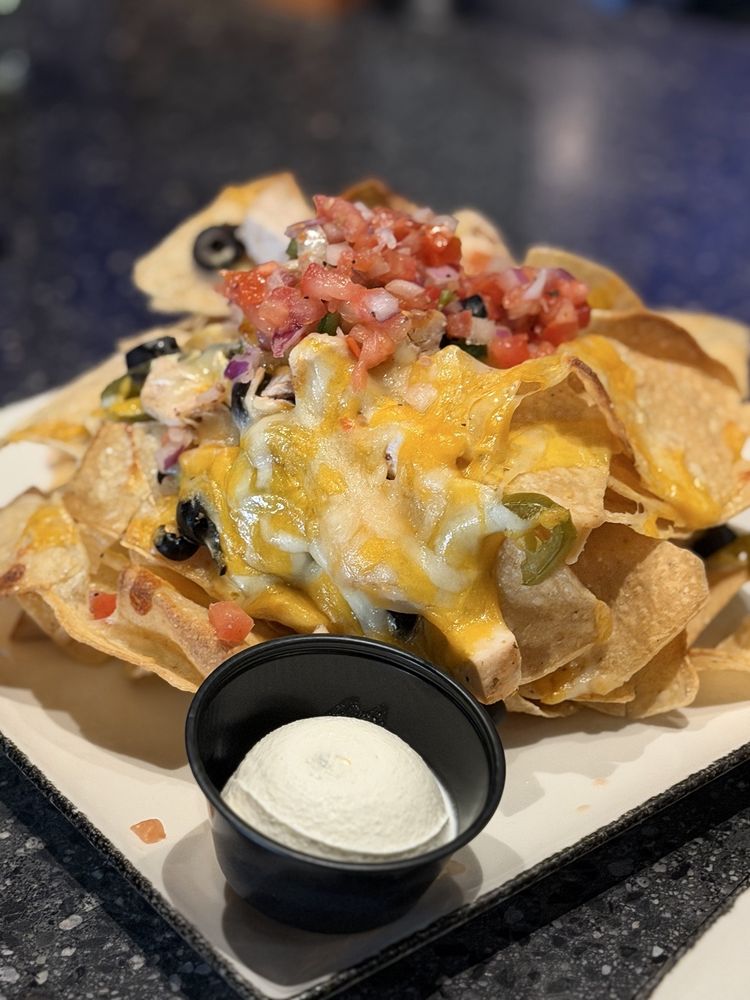 Social spots from Tommy’s Tavern & Tap - Newark