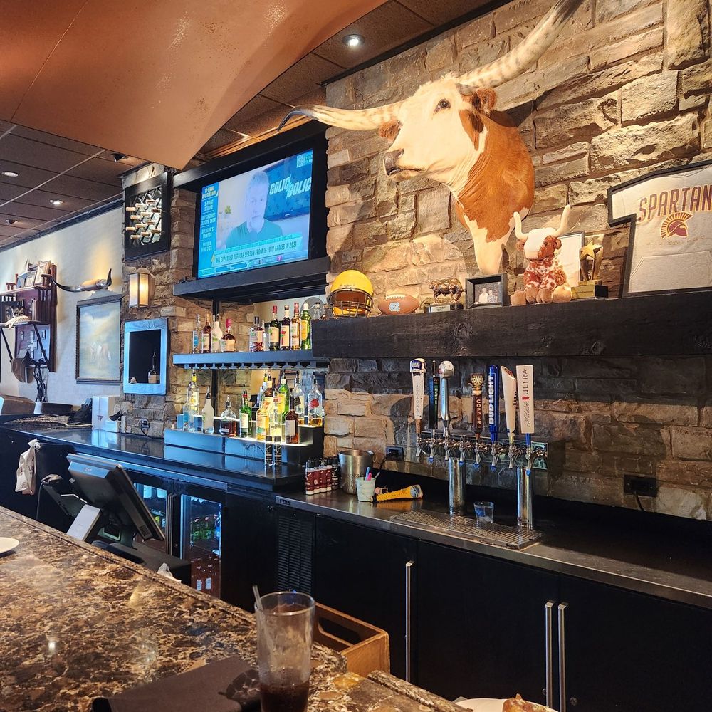 LongHorn Steakhouse - Bar seating - Steakhouses Near Me - Matthews, North Carolina LongHorn Steakhouse - Bar seating - Steakhouses Near Me - Matthews, North Carolina