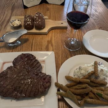 Hungry Hunter Steakhouse - Porterhouse - Steakhouses Near Me - Bakersfield, California Hungry Hunter Steakhouse - Porterhouse - Steakhouses Near Me - Bakersfield, California