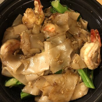 Thai Square Restaurant - Shrimp Pad See - Ew - Thai Near Me - Arlington, Virginia Thai Square Restaurant - Shrimp Pad See - Ew - Thai Near Me - Arlington, Virginia