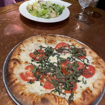 Bagalis - Margherita Pizza - Italian Near Me - Frisco, Colorado
