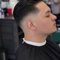 Luis the Barber - Mid drop fade