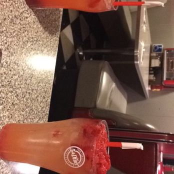 5 & Diner - They have the best strawberry lemonade!!! - Diners Near Me - Phoenix, Arizona