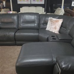 Leather Sofa World - Showroom Pictures