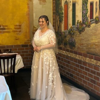 Karalin's Bridal Couture - Sewing & Alterations Near Me - Turlock, California Karalin's Bridal Couture - Sewing & Alterations Near Me - Turlock, California