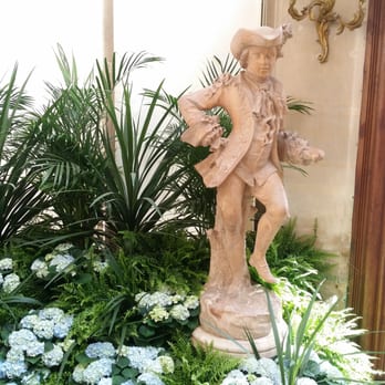 Waddesdon Manor - Drawing room - Landmarks & Historical Buildings Near Me - Aylesbury, BKM