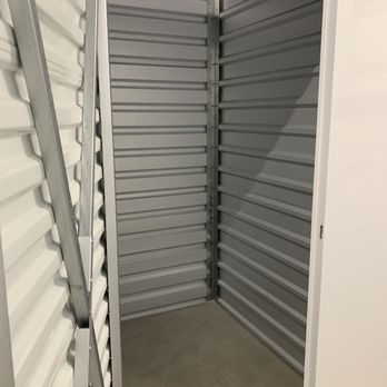 Extra Space Storage - Very clean units - Self Storage Near Me - Irvine, California Extra Space Storage - Very clean units - Self Storage Near Me - Irvine, California