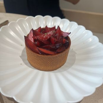 Lysee - fruit tart - Desserts Near Me - New York, New York Lysee - fruit tart - Desserts Near Me - New York, New York