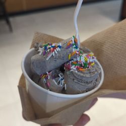 Shawarma Spot - Mint Chocolate with sprinkles