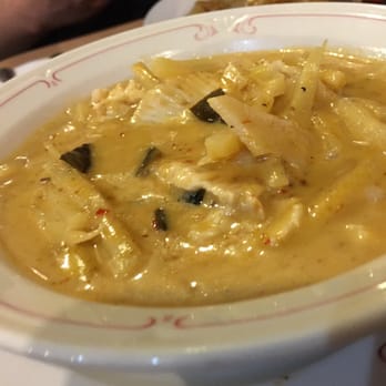 Sam Cafe - Chicken curry of some sort - Thai Near Me - Merced, California