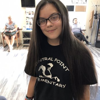 Shear Attitude - Emma - Hair Salons Near Me - Rogue River, Oregon