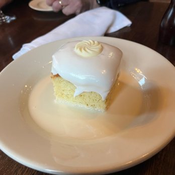 112 Eatery - Tres Leches Cake - New American Near Me - Minneapolis, Minnesota