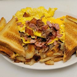 The Wooden Keg - Best breakfast in Genesee County mich is at The Wooden Keg