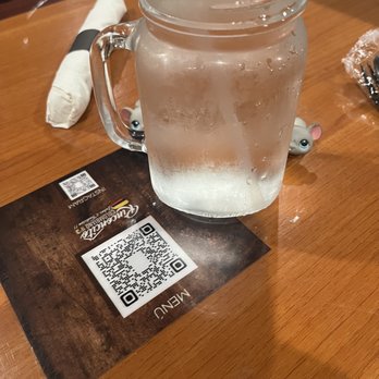 El Rinconcito Colombiano 3 - Meeee Sooo Hungweee. I like those QR Code menus - Colombian Near Me - Lake Worth, Florida