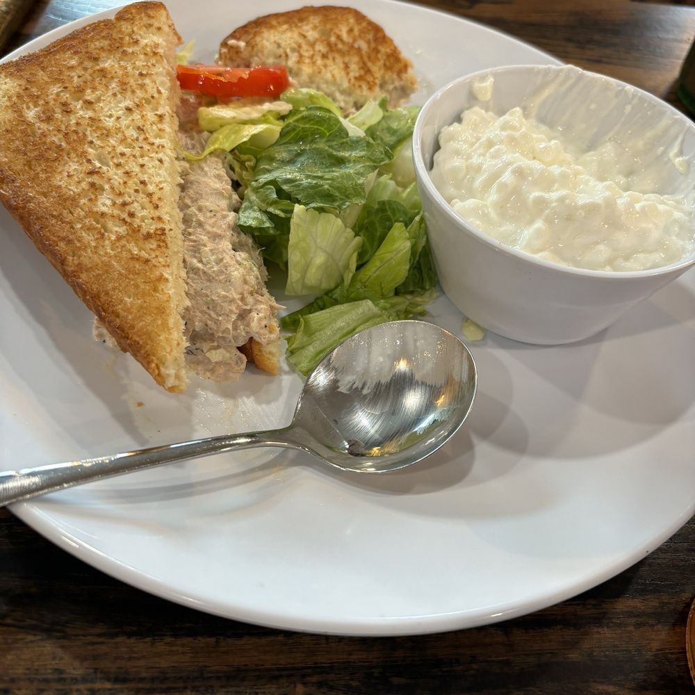 Market Street Grill - Tuna sandwich (forgot to take the photo until he ate half) - American Near Me - Paxton, Illinois Market Street Grill - Tuna sandwich (forgot to take the photo until he ate half) - American Near Me - Paxton, Illinois
