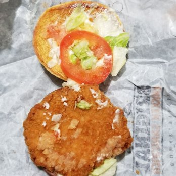 Burger King - Crispy Chicken Sandwich - Fast Food Near Me - Chicago, Illinois Burger King - Crispy Chicken Sandwich - Fast Food Near Me - Chicago, Illinois