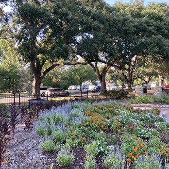 Helen's Garden - Parks Near Me - League City, Texas Helen's Garden - Parks Near Me - League City, Texas