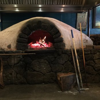 Flatbread Company - Wood fired oven - Pizza Near Me - Paia, Hawaii