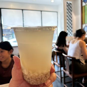 Yin Ji Chang Fen - Barkley lemongrass lemonade - Dim Sum Near Me - Quincy, Massachusetts Yin Ji Chang Fen - Barkley lemongrass lemonade - Dim Sum Near Me - Quincy, Massachusetts