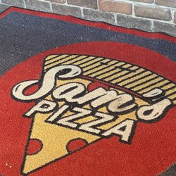 Sam's Pizza - Cool rug