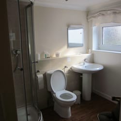 Coast House - Bathroom in Room 8