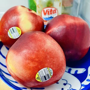 San Jose Flea Market - California nectarines are always ripe. - Flea Markets Near Me - San Jose, California San Jose Flea Market - California nectarines are always ripe. - Flea Markets Near Me - San Jose, California
