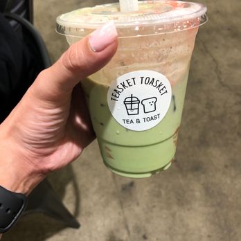 Gold Miss - Strawberry matcha latte - Bubble Tea Near Me - Honolulu, Hawaii