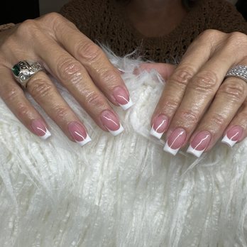 Bee Nailed Studio - Nail Salons Near Me - Wilmington, North Carolina Bee Nailed Studio - Nail Salons Near Me - Wilmington, North Carolina