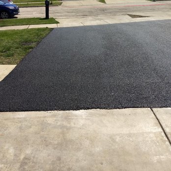 Pro Blacktop - Driveway after Pro Blacktop replaced it! AWESOME!! - Masonry/Concrete Near Me - St. Charles, Illinois