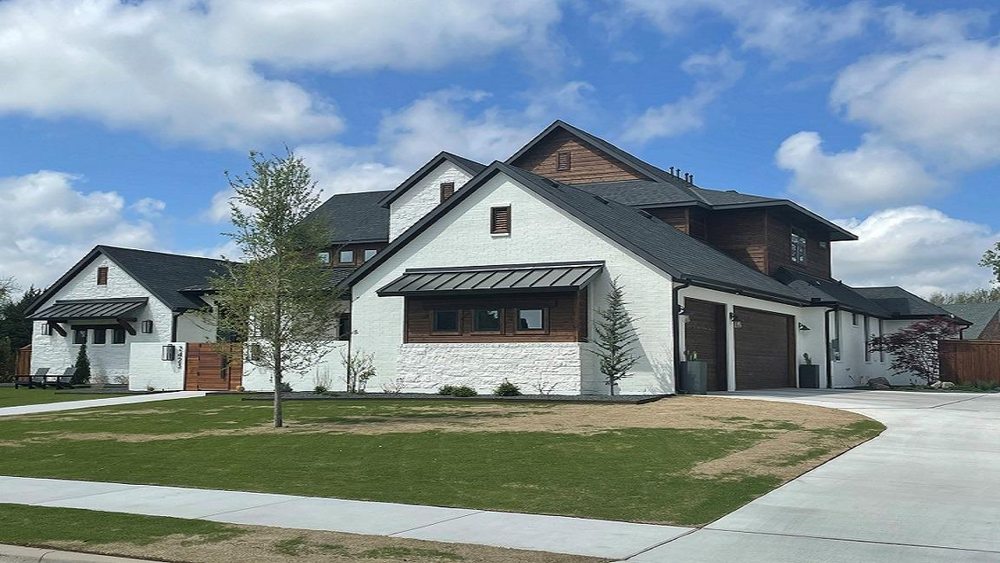 Slide of M & M Gutters