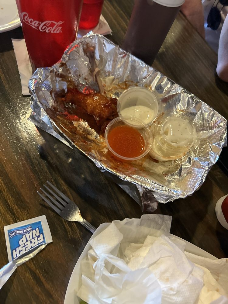 Beach's Up North Tavern